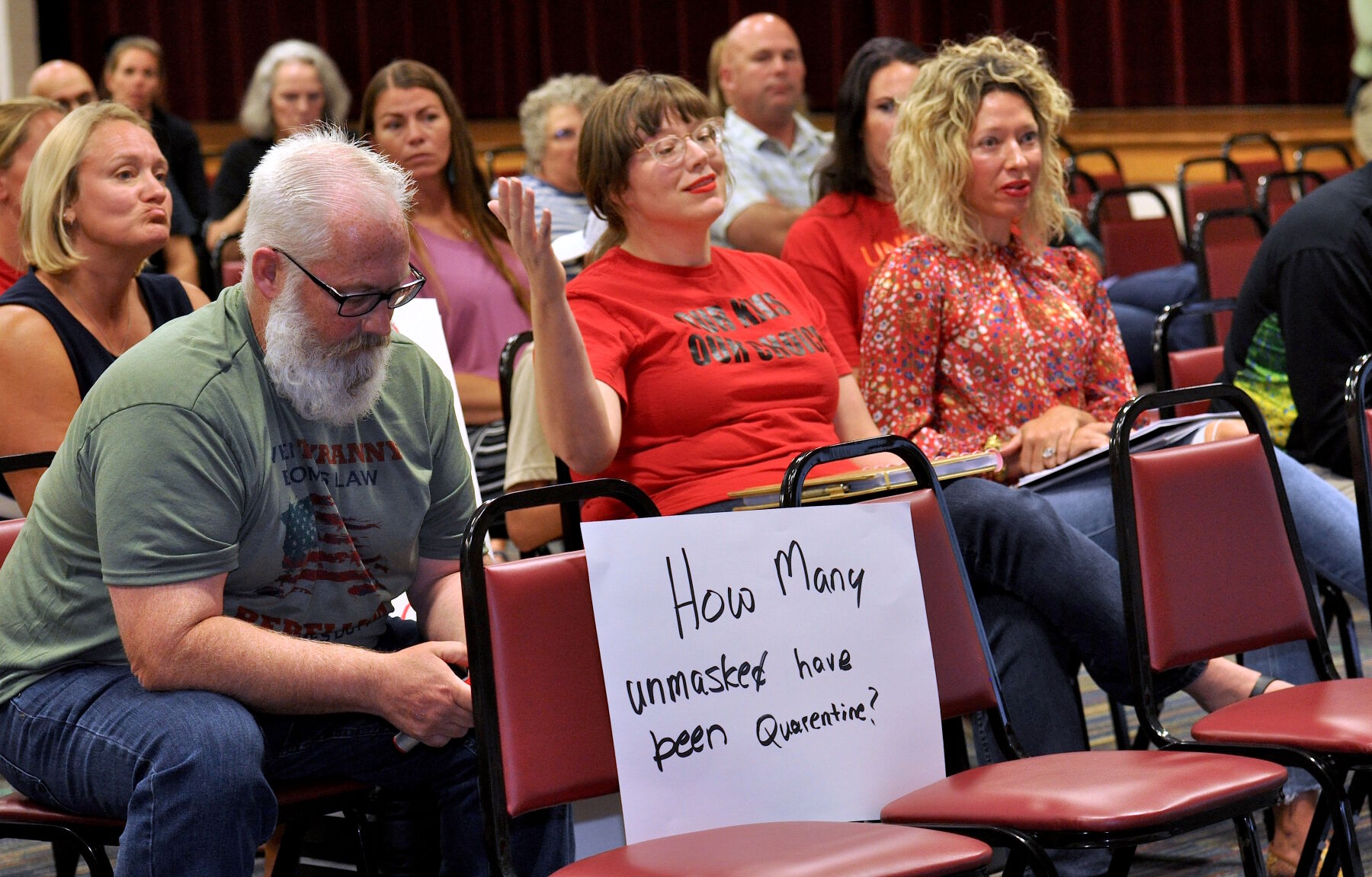 Carteret County school board votes 5-2 to keep mask mandate in place until October